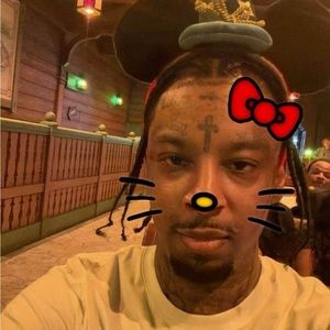 Meet your Posher, Colin